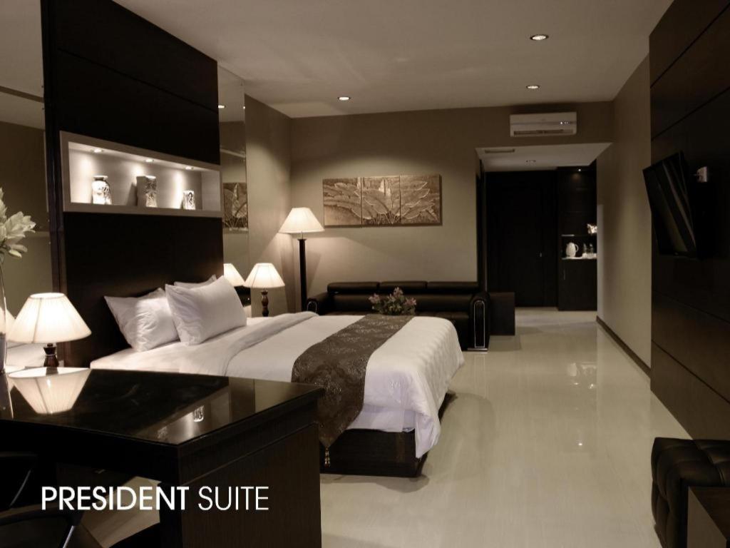 Mega Permata Hotel Padangsidimpuan Exterior foto